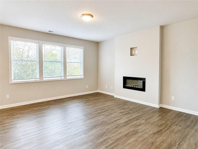 Building Photo - 123 Mill Pond Ln