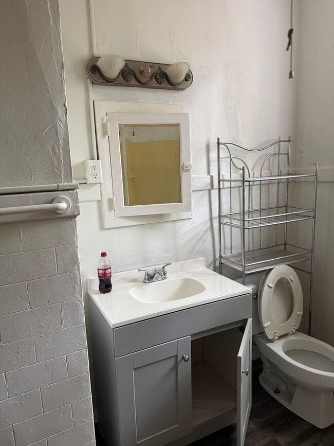 Building Photo - Madison Ave. 1709-1713