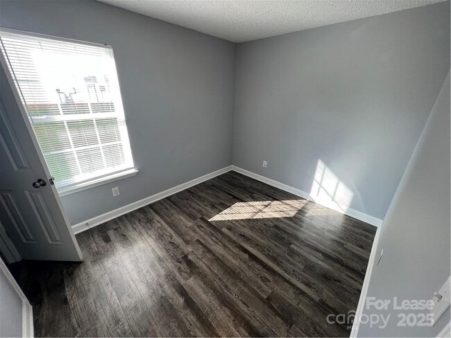 Building Photo - 1216 Elise Marie Dr