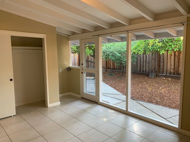 Building Photo - BEST VALUE IN PA!!  Charming Eichler, Midtown location, GREAT PA schools, EASY commute!