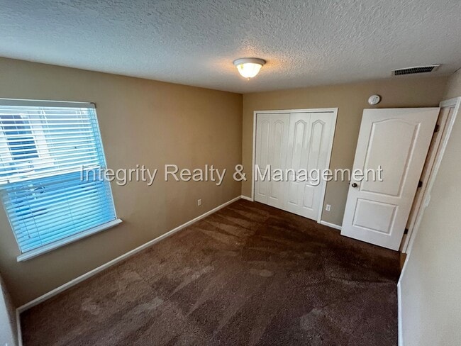 Building Photo - 3 bed/2 bath in Orange Park