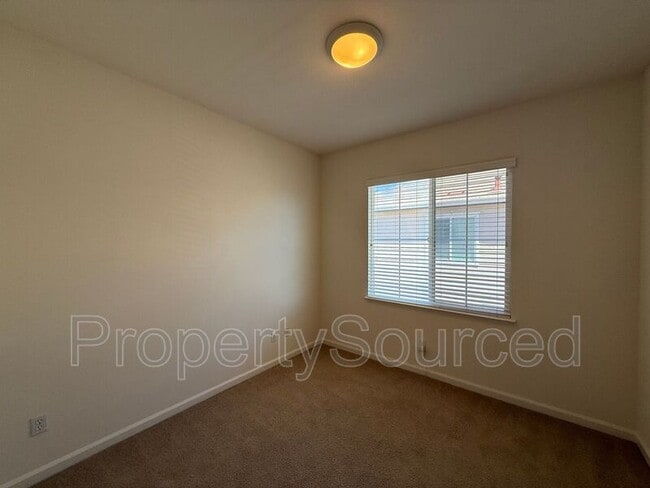 Building Photo - 2099 Frank Blondin Ln