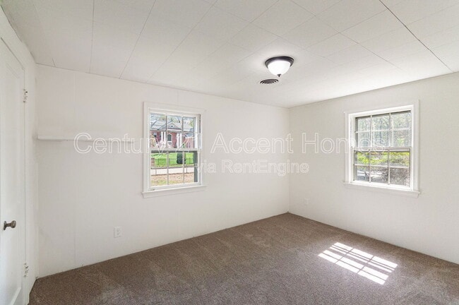 Building Photo - 7800 Schelhorn Rd