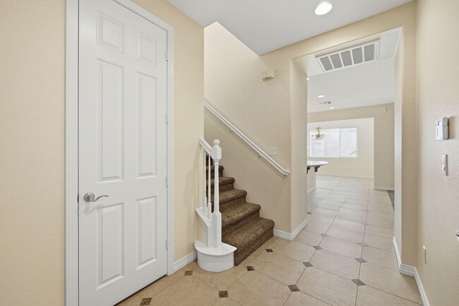 Building Photo - 35495 Domani Dr
