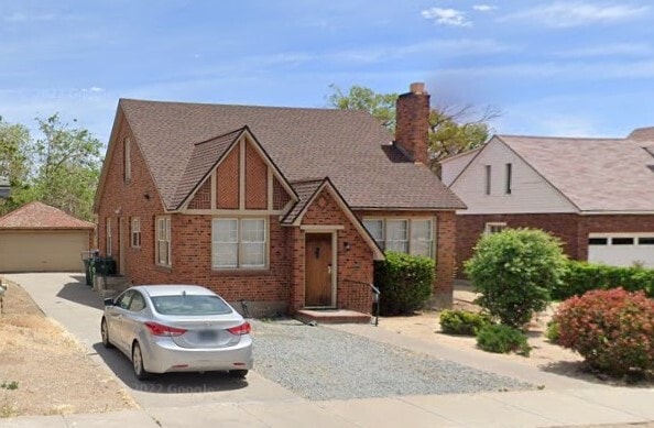 Building Photo - 1120 Evans Ave