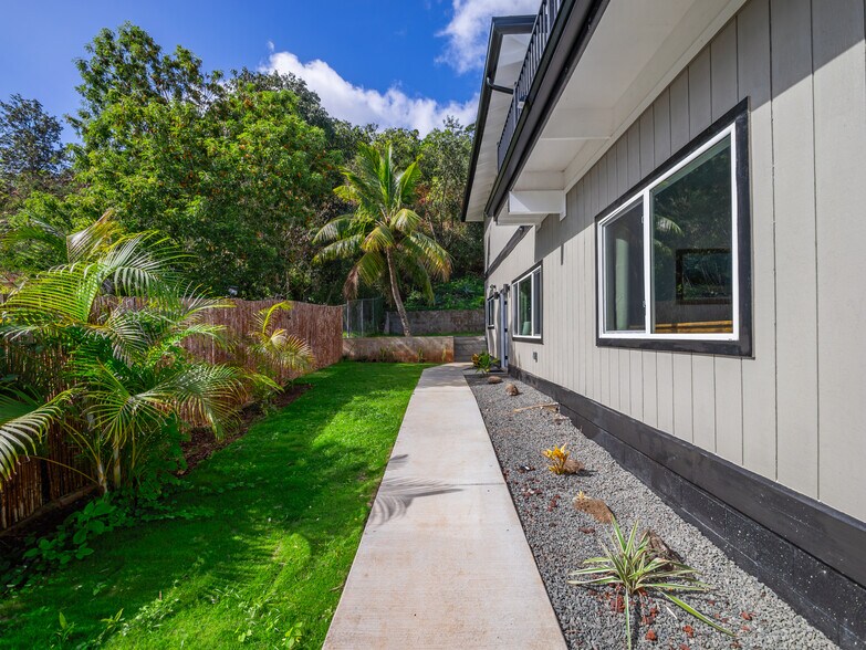 Building Photo - 95-148 Waimakua Dr