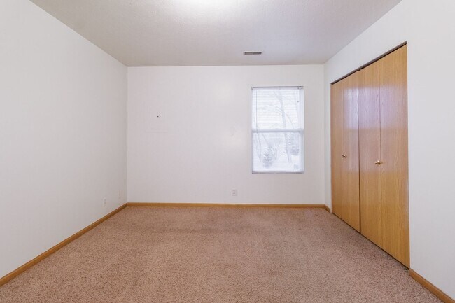 Building Photo - 600-602 Lamont