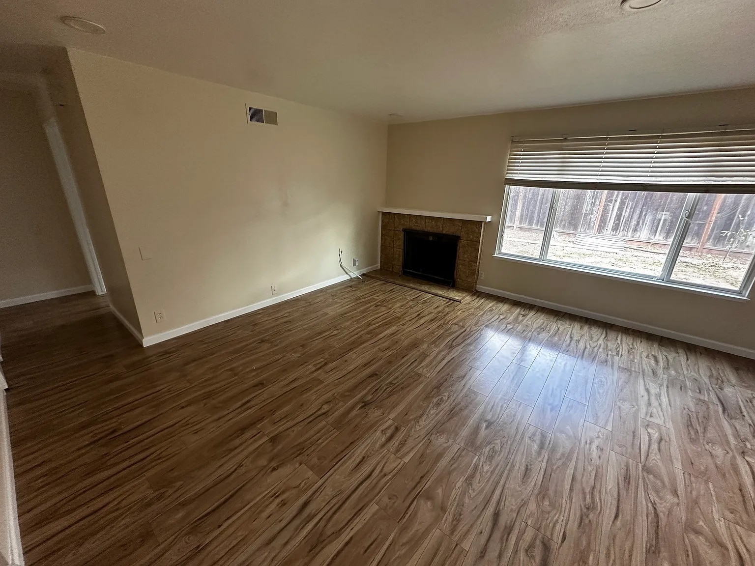 Building Photo - 3740 Kenton Ct