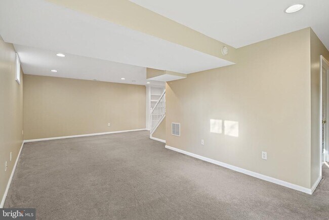 Building Photo - 20657 Anndyke Way