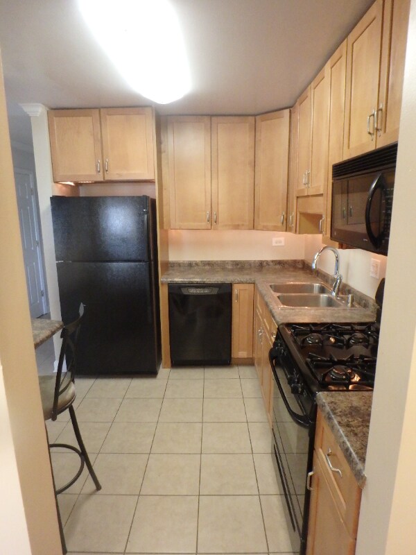 Building Photo - 500 N Wilke Rd