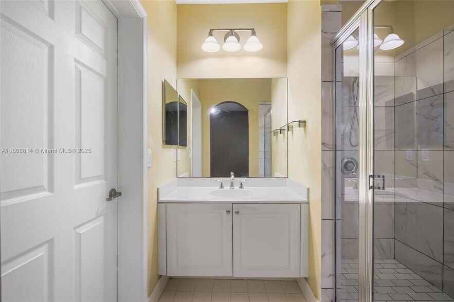 SO FLO Real Estate Group 2741 SW 120th Ter # 305-3 MIRAMAR, FL - 2741 SW 120th Ter