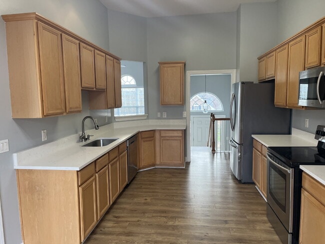 Building Photo - "Discover Spacious Living: 4-Bedroom, 3-Bath Gem in Brentwood's Autumn Crossing!"