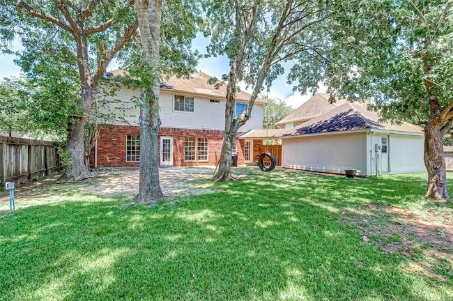 Building Photo - 14 Bradford Cir