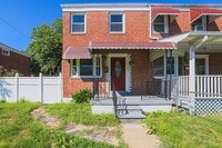 Building Photo - Labor Special Move in by September 15 Rece...
