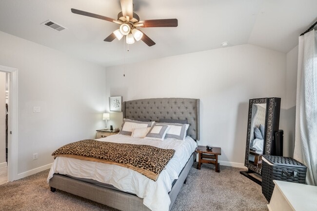 Building Photo - 24810 Timbarra Park Cir