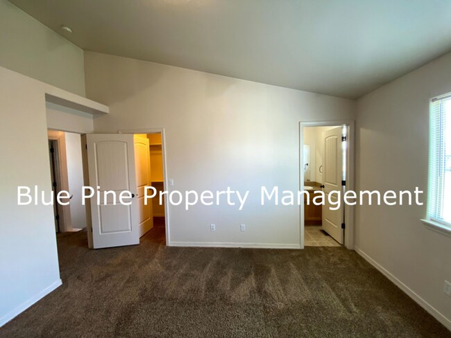 Building Photo - 1512 N Stevens Dr