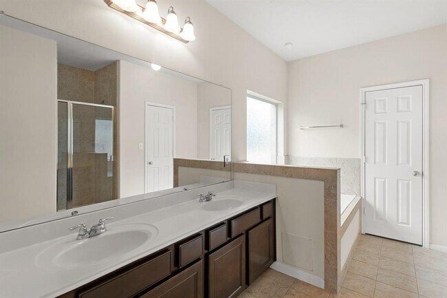 Building Photo - 15110 Spring Sun Ct