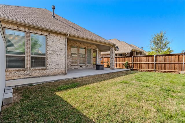 Building Photo - 1009 Queens Lk Trl