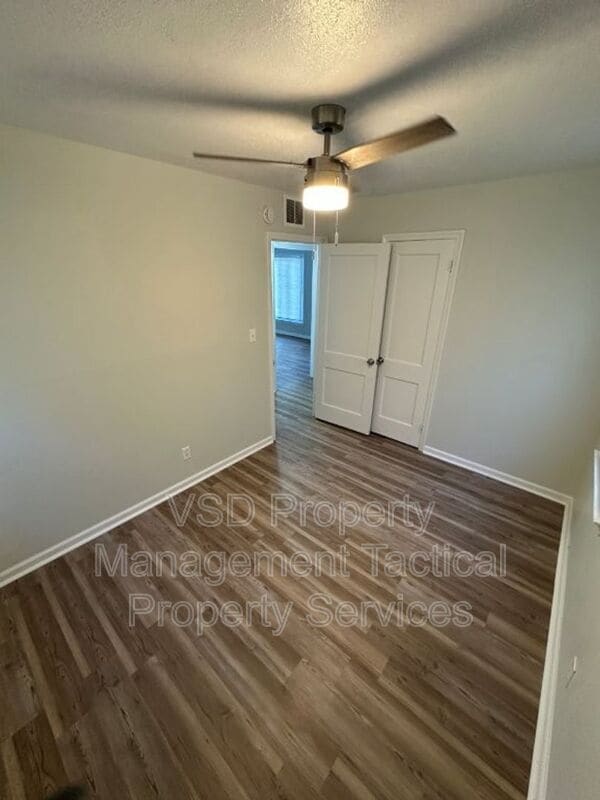 Building Photo - 12304 Kirton Ave