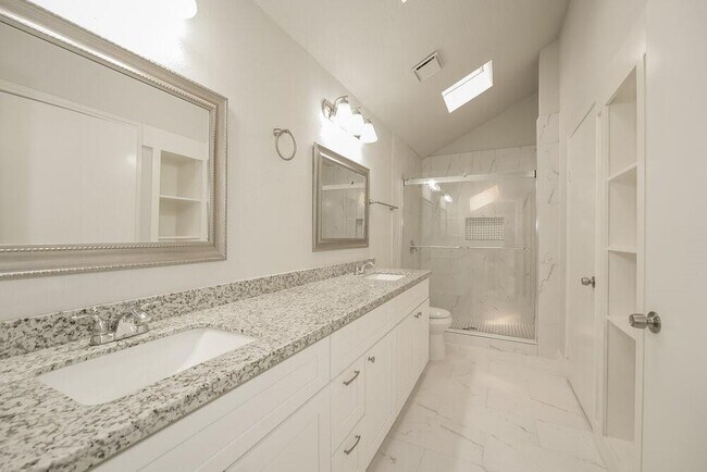 Building Photo - 9223 Bristlebrook Dr
