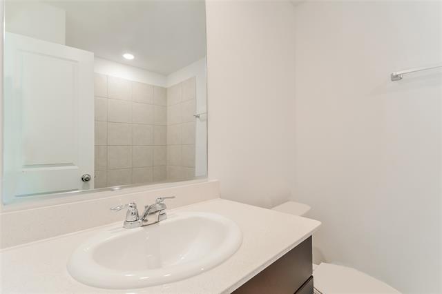 Building Photo - 122 Lemongrass Dr