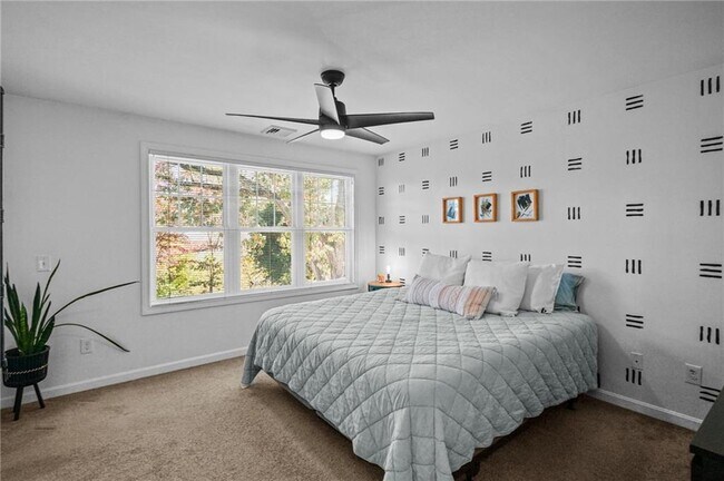 Building Photo - 31 Smith St