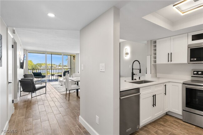 Building Photo - 25804 Cockleshell Dr