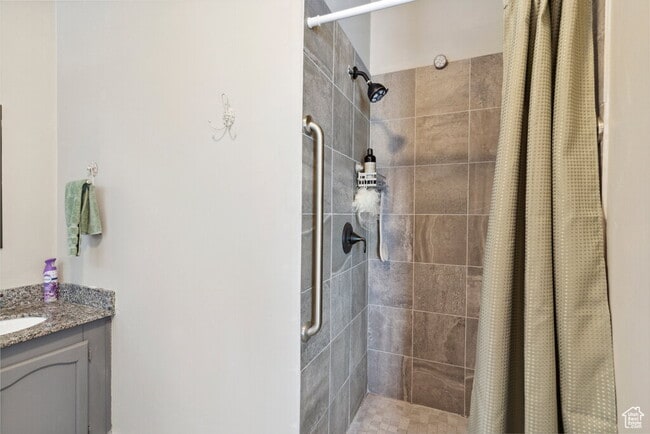 Building Photo - 4 Bedroom in Tremonton!