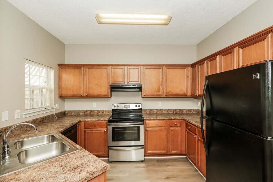 Building Photo - 1462 Riverrock Ct
