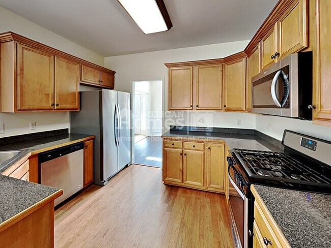 Building Photo - 3204 Chippewa Run NW