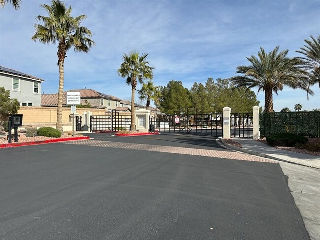 Building Photo - 8228 Fawn Brook Ct