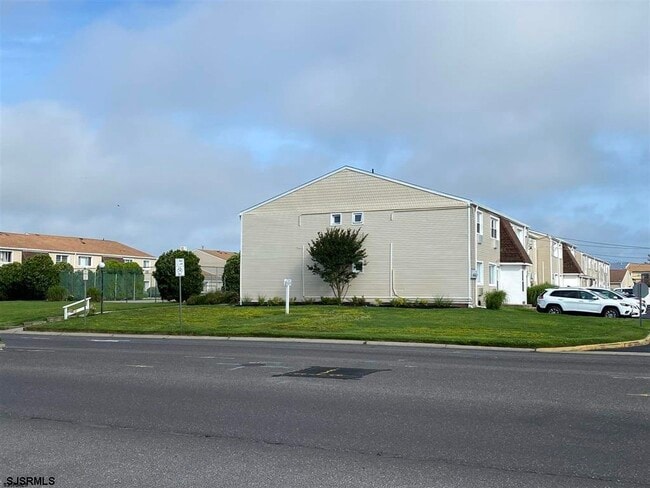Primary Photo - 4901 Harbor Beach Blvd