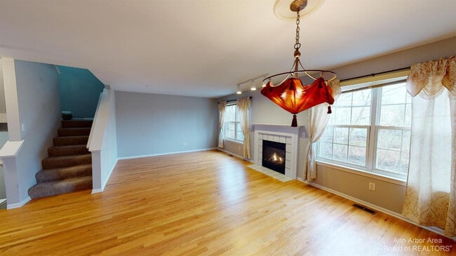 Building Photo - 2970 Barclay Wy