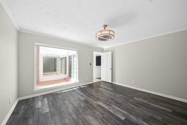 Building Photo - 4109 Meyerwood Dr