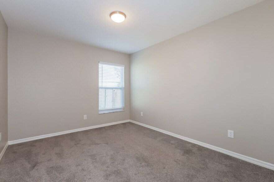 Building Photo - 29006 Old Marsh End