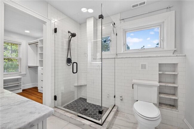 Building Photo - Charming 4-Bedroom Home in the Heart of Colonial Place
