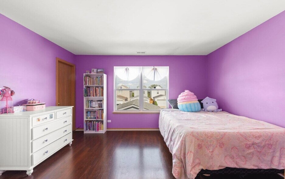 Building Photo - 2024 Grayhawk Dr