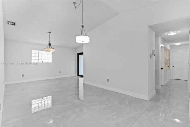 Building Photo - 13847 SW 157th Terrace