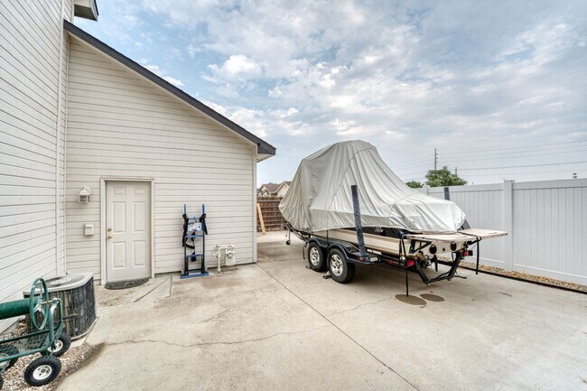 Building Photo - 3062 N Firelight Pl