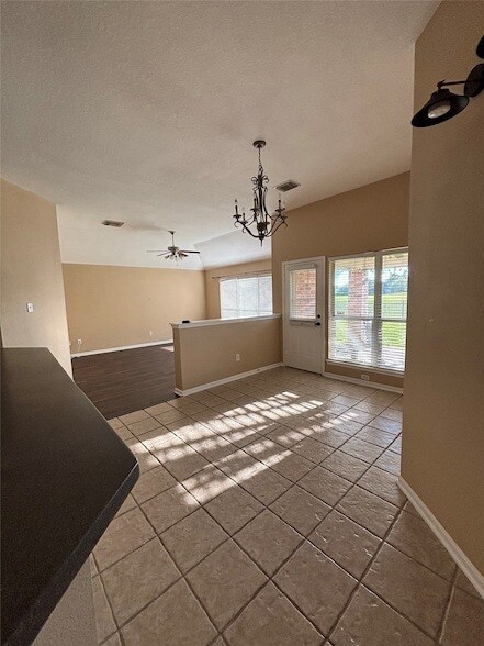 Building Photo - 10715 Lyndon Meadows Dr