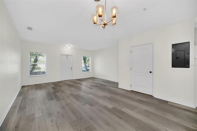 Building Photo - 13370 Daniels Landing Cir