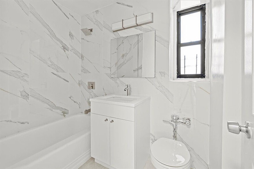 Building Photo - 3260 Netherland Ave