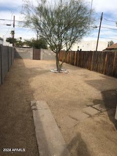 Building Photo - 1106 E Taylor St