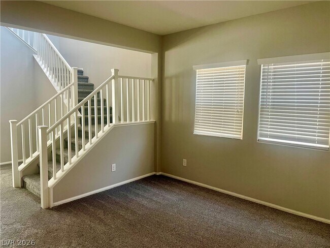 Building Photo - 8365 S Pioneer Way