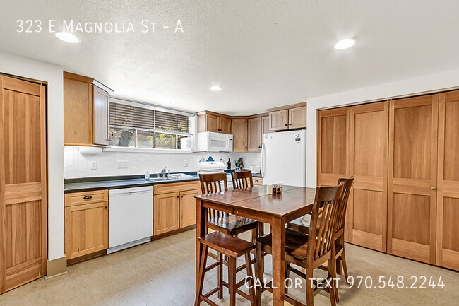 Building Photo - 323 E Magnolia St
