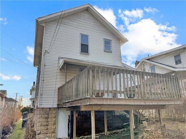 Building Photo - 1213 Plum St