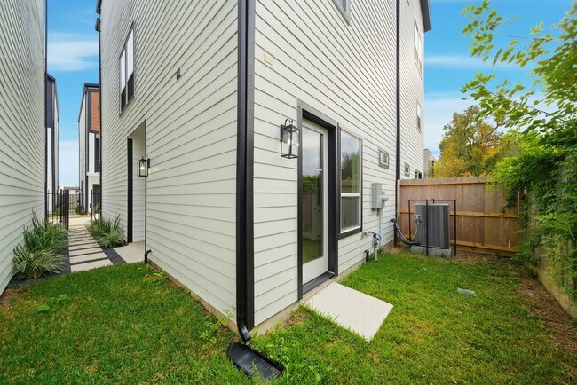 Building Photo - 4013 Griggs Rd