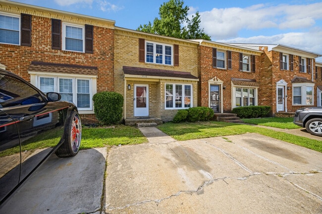 Building Photo - 5589 Campus Dr