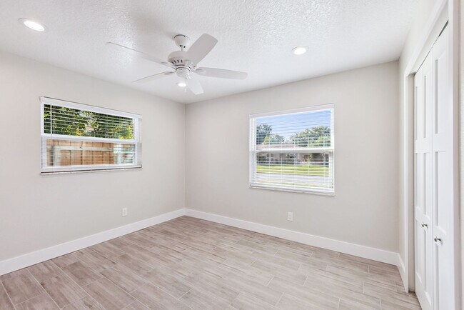 Building Photo - Fully Remodeled Winter Park Home