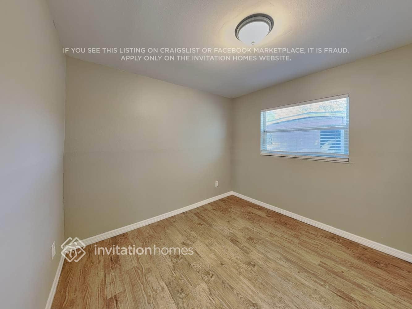 Building Photo - 4114 Lake Lawne Ave